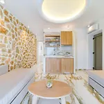 Athina Palace Luxurious Appartments Apartamento Potos