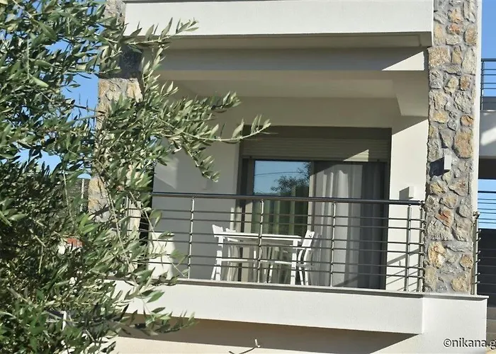 Athina Palace Luxurious Appartments Potos