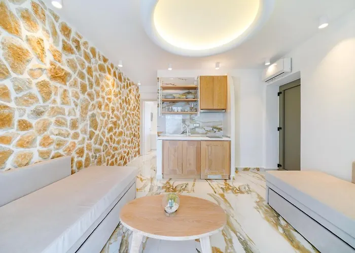 Athina Palace Luxurious Appartments Apartamento Potos